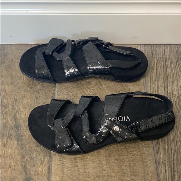 vionic black sandals